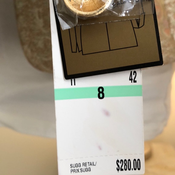 Kasper Women’s Jacket and skirt suit - Picture 4 of 4